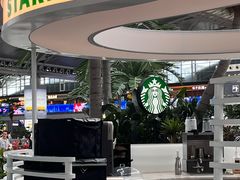 -星巴克(广州南站A18检票口楼上)