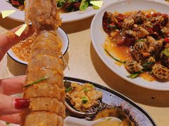 -三亚火车头万人海鲜广场