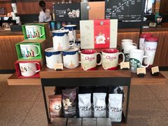 零售区-星巴克(广州百信广场东区店)