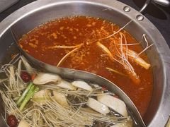 -沸炉重庆老火锅(军事博物馆店)