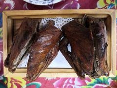 黄泥烧鸽子-7号院家宴.烧鸽子(门头沟店)