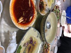 -将就吃农家特色土菜馆