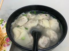 三鲜大馄饨-万寿斋(山阴路店)