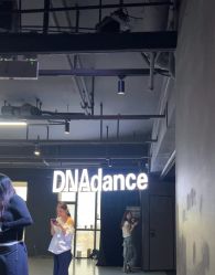 -DNA舞室