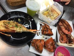 -六合夜市
