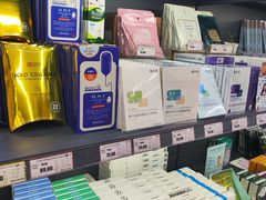 -综合保税区进口商品直销中心(新百店)