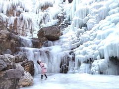 -大平台龙居瀑布旅游区