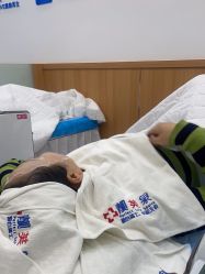 -靓芙泉专研痘痘肌