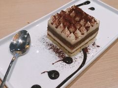 -必胜客(新中纬店)