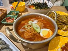 牛肉泡菜拉面-Woolee韩食堂·韩式家庭料理