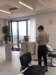 -Hello Lady发型设计