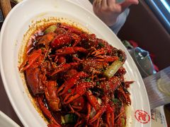 -肥肥虾庄·金牌油焖大虾(汉街SKP店)