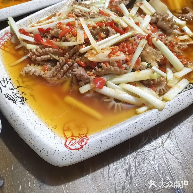 自贡吃哪家?葱葱鲫鱼看我这篇不踩雷