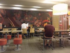 -麦当劳(国际社区店)