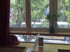 -雕刻时光咖啡馆(南院门店)