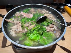 -川堂风·跷脚牛肉·乐山爆炒(宝山日月光店)