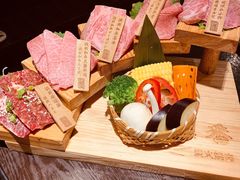 -山川小町·极番烧肉(新地假日广场店)
