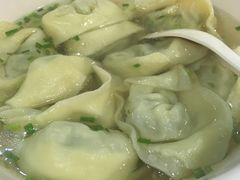 荠菜肉馄饨-潘国仙耳光馄饨(黄家阙路店)