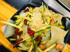 -炮爷东北铁锅炖(棠安路店)