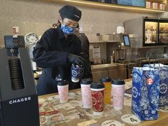 -霸王茶姬(云杉奥莱店)