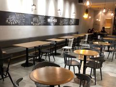 大堂-HELLO 27 意面·沙拉·帕尼尼