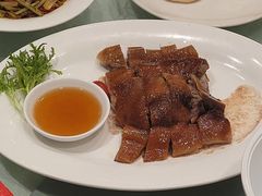 粤式烧鹅-亢龙太子酒轩(东湖店)