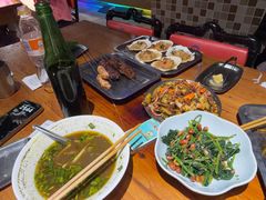 -马路牙子烧烤音乐酒馆(望京店)