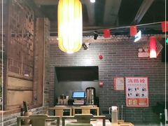 大堂-小龙坎老火锅(华飞店)