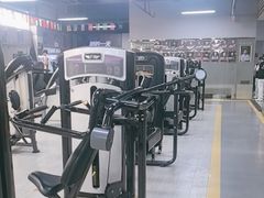 -星动力健身俱乐部(新塘店)