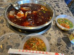 -肖肖酸萝卜鱼火锅(总店)