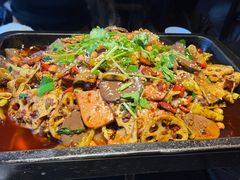 -俏巴妹烤鱼香锅(奥体店)