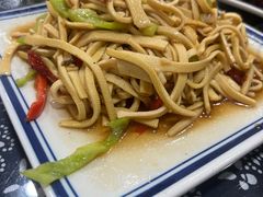 -八两八金·莱芜特色炒鸡(市南漳浦路店)