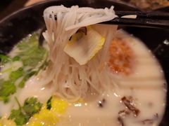 藕丝肉饼米线-渔米丰·广府鱼汤米线(光明广场店)