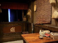 -屋有岛沉浸游戏旗舰店(中山公园店)