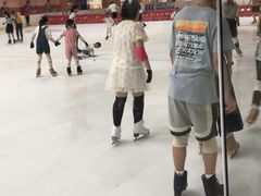 -冠军冰场CHAMPION RINK(环球银泰城店)