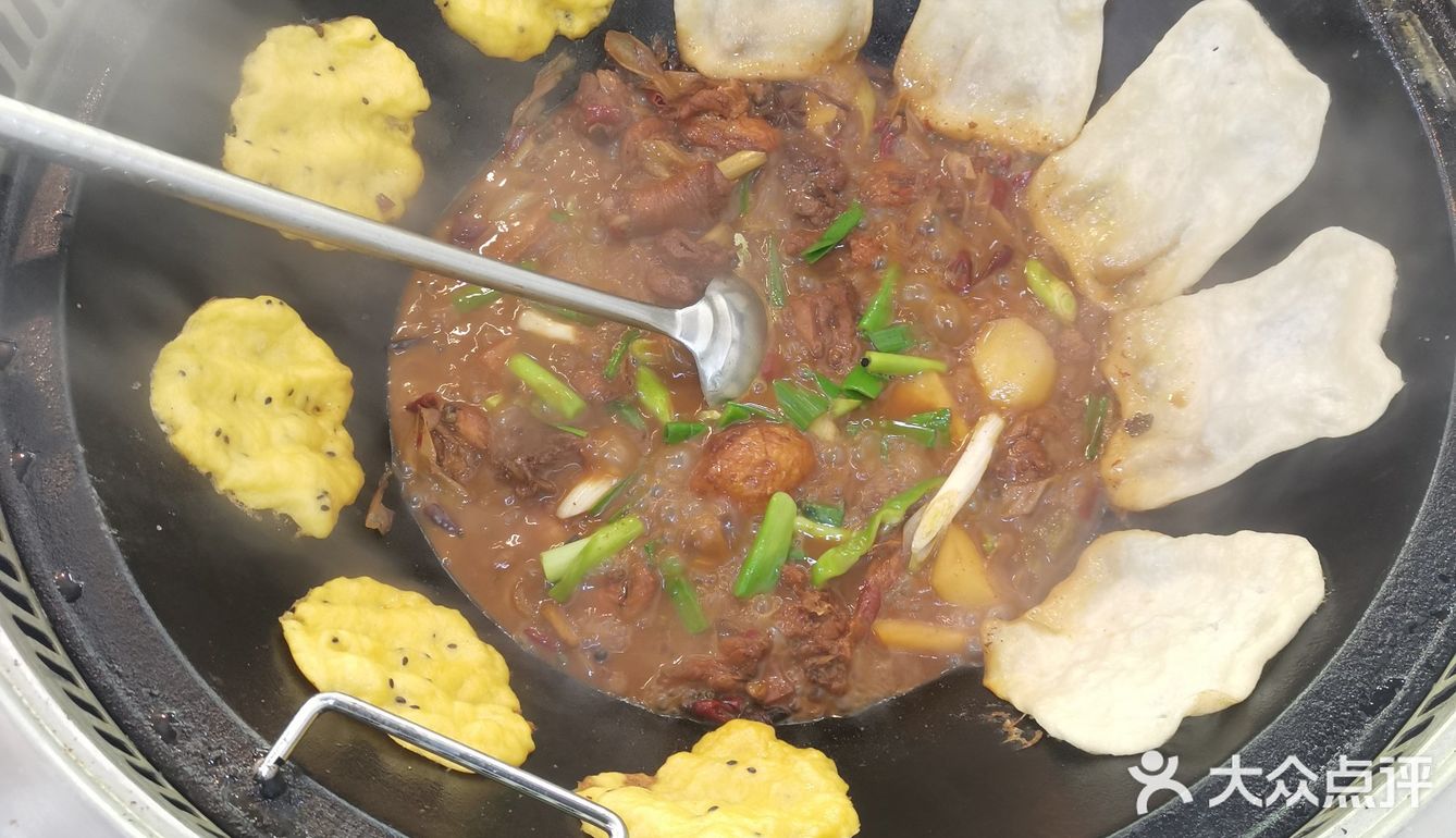 安徽一绝——地锅鸡贴饼