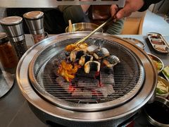 -围炉肉舍•炭烤活鳗•丹东海鲜烤肉(步行街店)