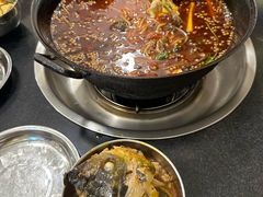 -鸿顺老铁锅美蛙鱼府(解放碑店)