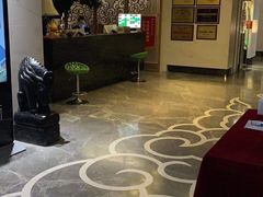 -新盈光·云会所(百丈东路店)