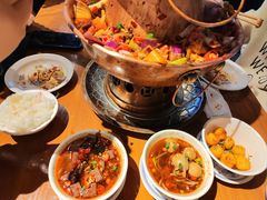 -炉小二铜锅牛蛙•川湘菜(三里屯店)