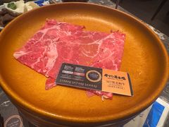 -牛YO寿喜烧·铁板烧和牛火锅自助(市府恒隆店)