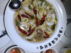 -江渔儿酸菜鱼·拔草餐厅(虎门君乐汇店)