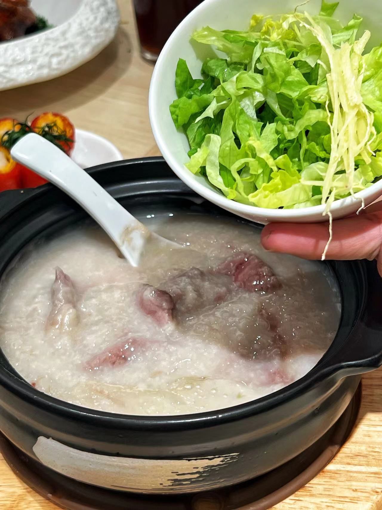 蔡澜港式点心苏州中心店的"生滚牛肉粥"