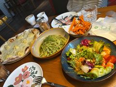 -JINNS锦时 steak&pizza(浸信会礼拜堂旧址店)