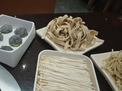 -阿二骨煲(新天地店)