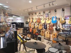 -柏斯音乐艺术中心·钢琴·吉他(上音店)