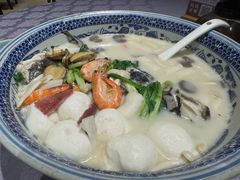 极品鱼头皇-山外山菜馆(玉泉路店)