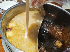 -亿诣蝎府炸酱面羊蝎子火锅(酷车小镇店)