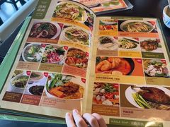 -大头虾越式风味餐厅(光明广场店)