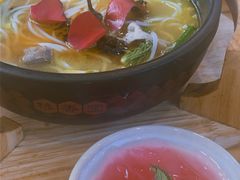 -桥香园过桥米线(国贸店)